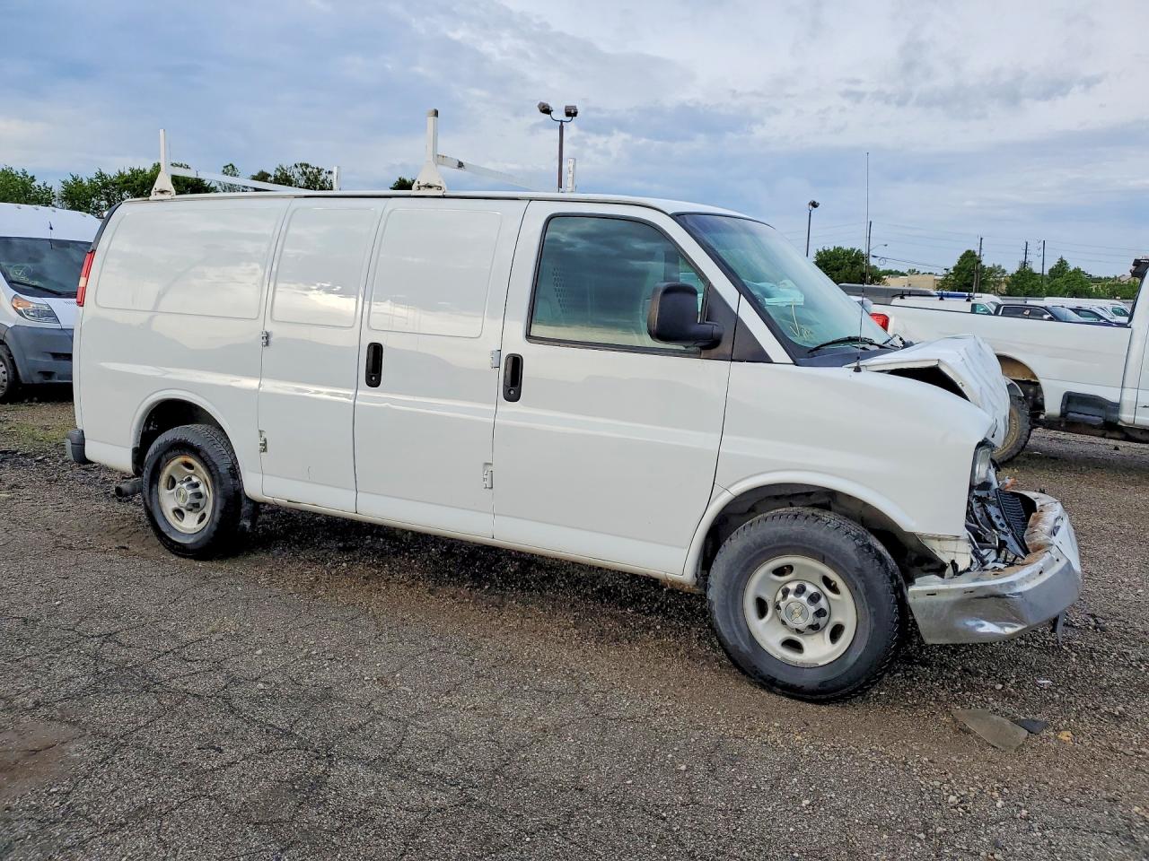 2014 CHEV EXPRESS
