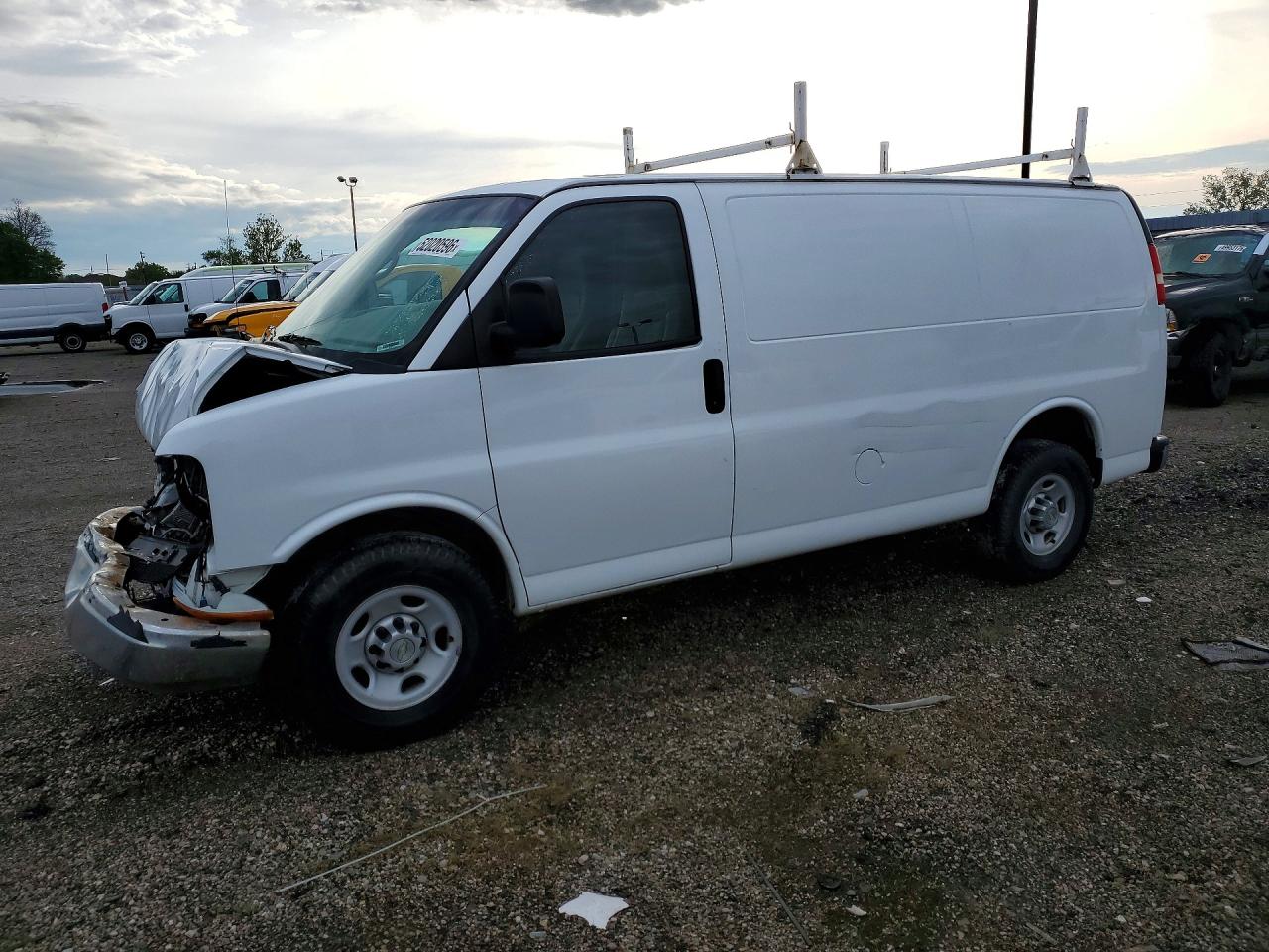 2014 CHEV EXPRESS