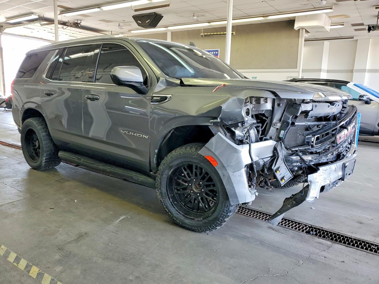 2022 GMC YUKON