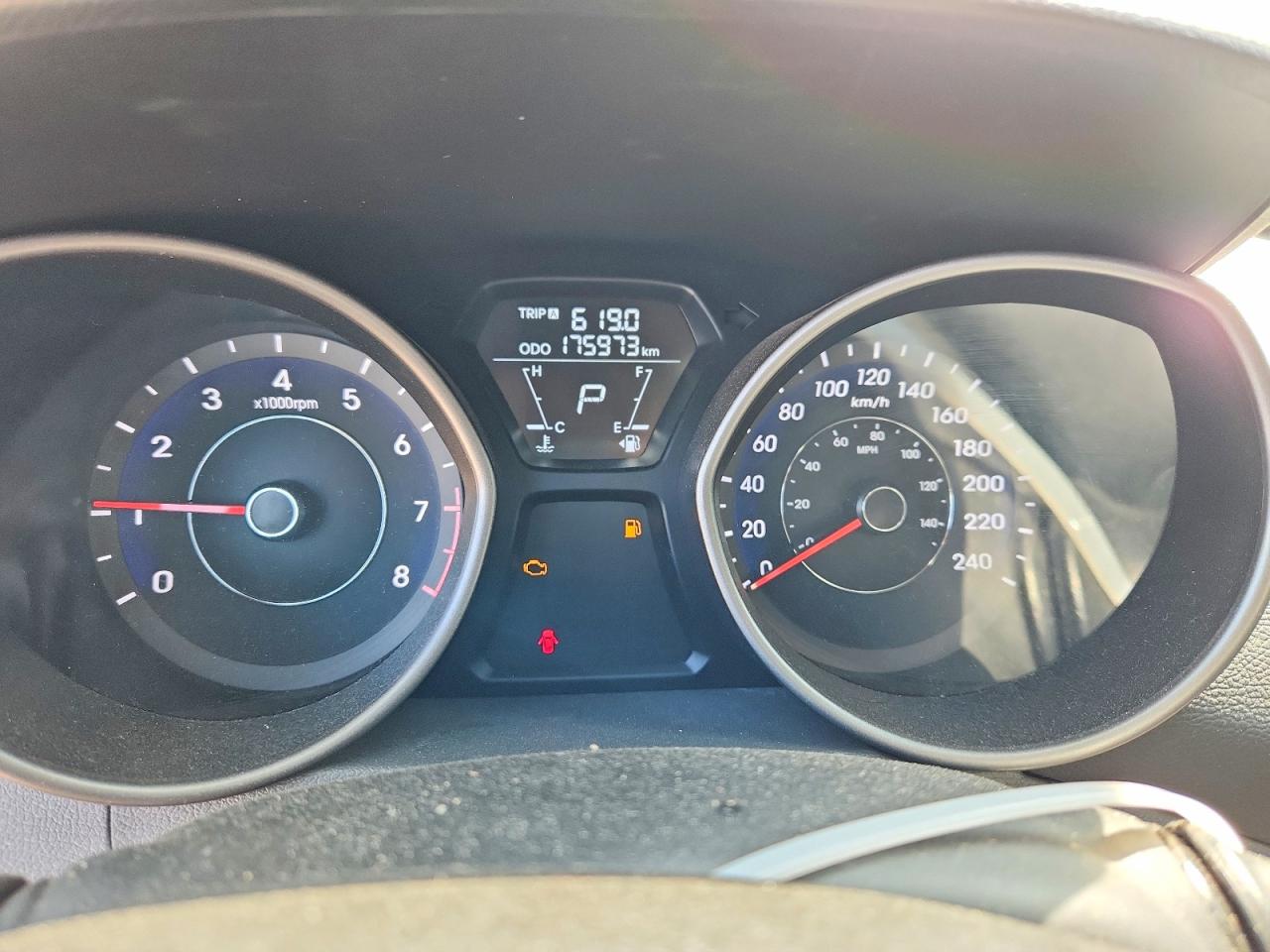 2013 HYUNDAI ELANTRA