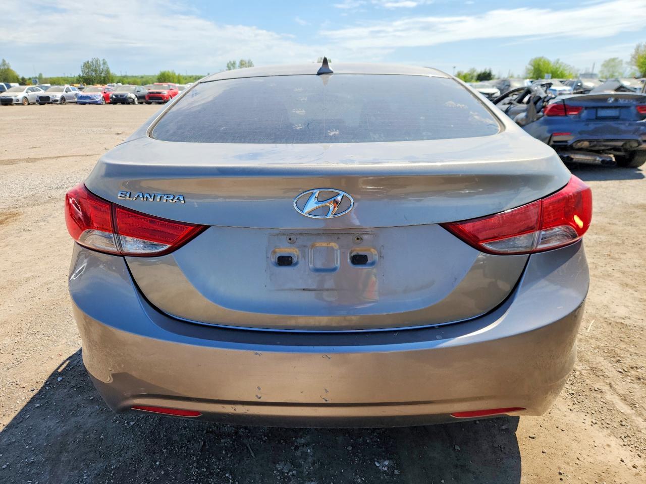 2013 HYUNDAI ELANTRA