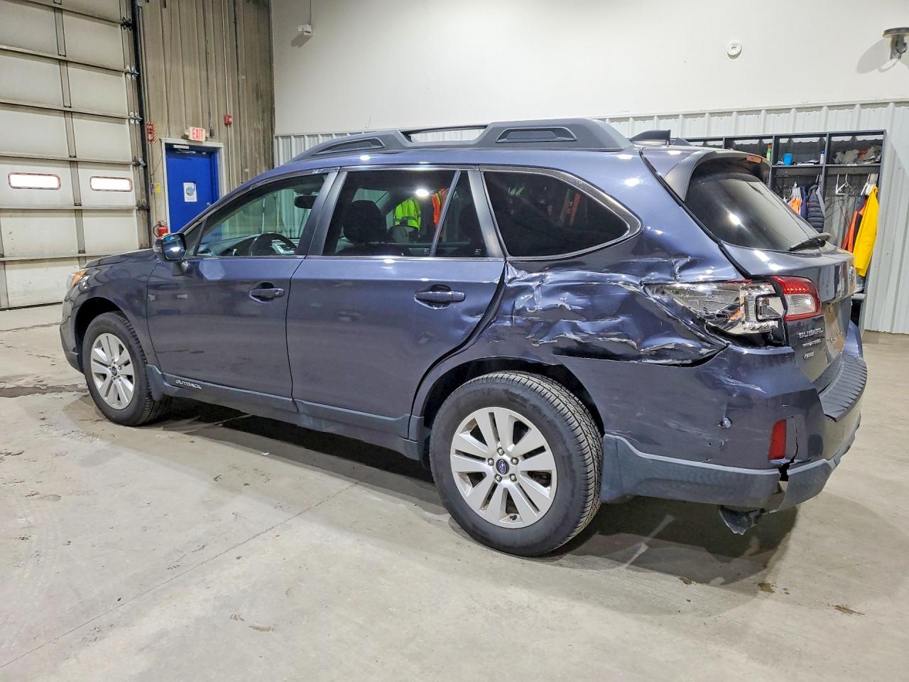 2016 SUBARU OUTBACK