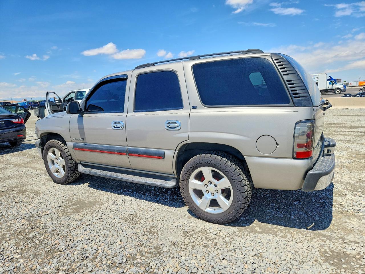 2002 CHEVROLET TAHOE