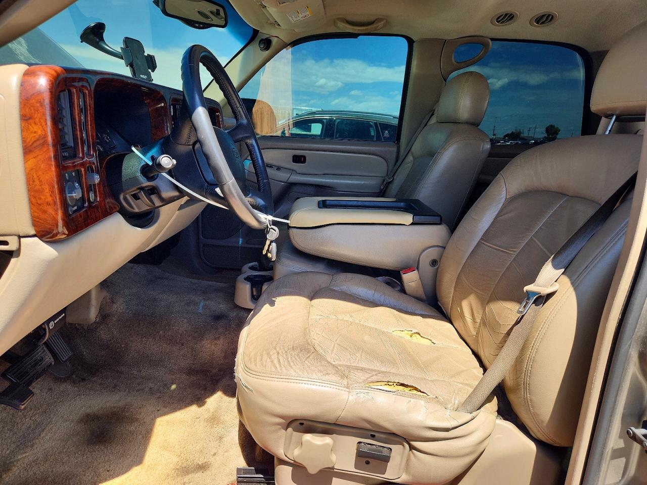 2002 CHEVROLET TAHOE