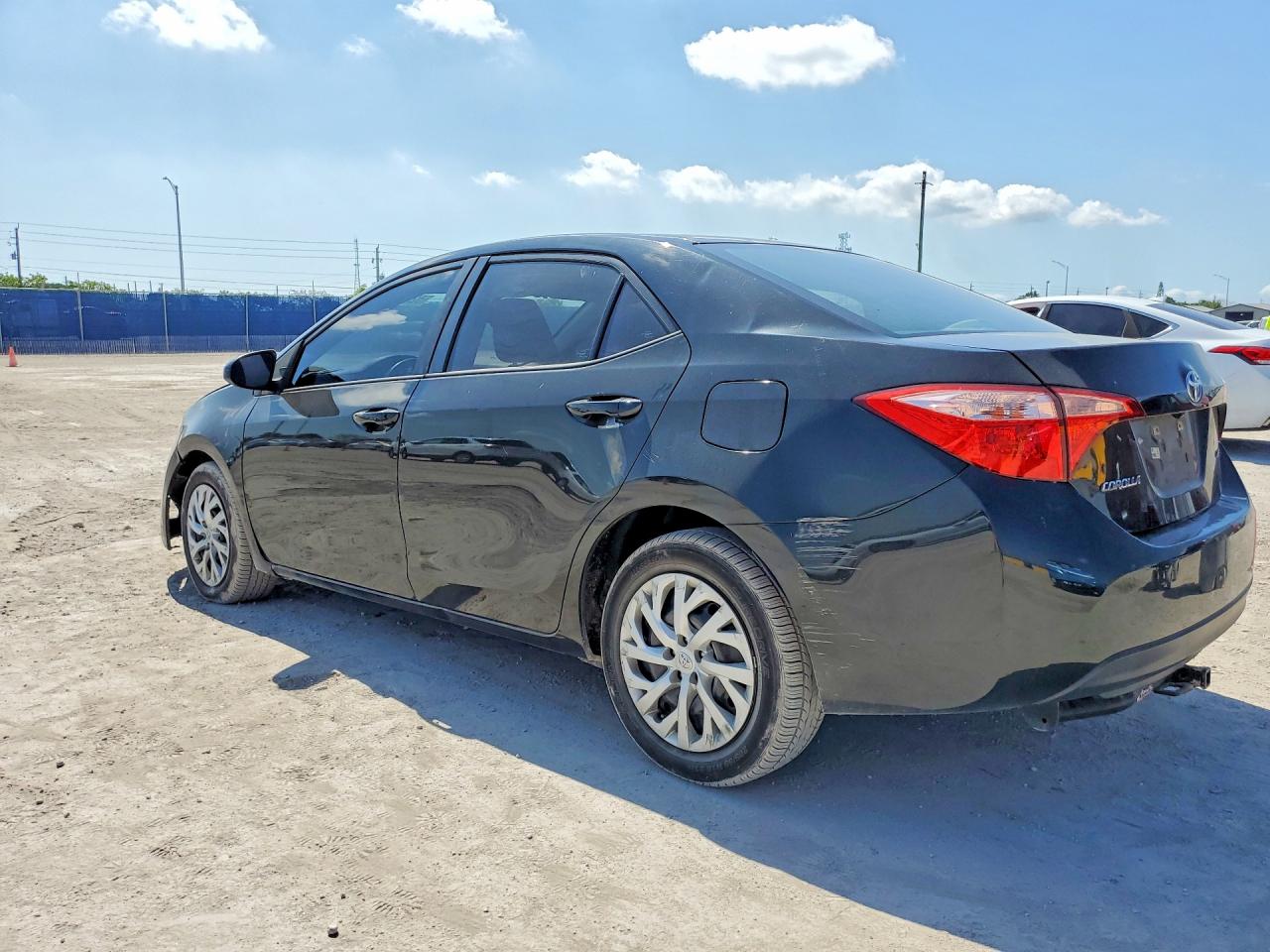 2018 TOYOTA COROLLA