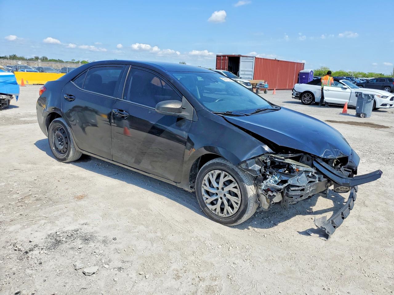 2018 TOYOTA COROLLA