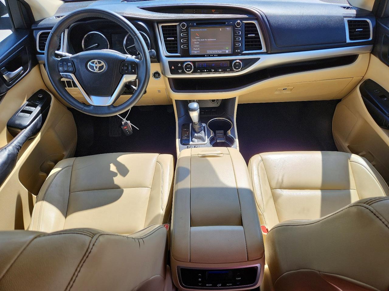 2016 TOYOTA HIGHLANDER