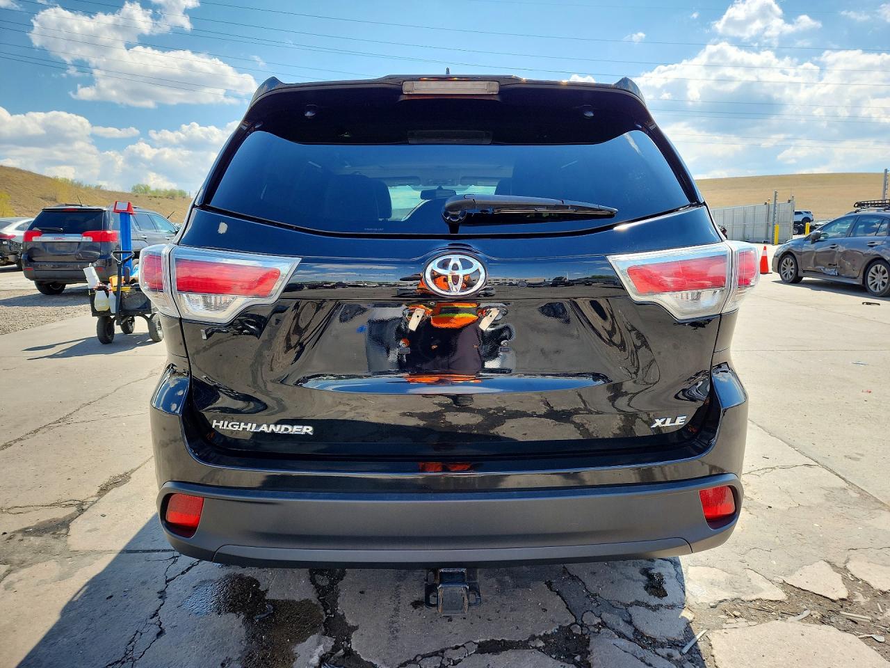 2016 TOYOTA HIGHLANDER