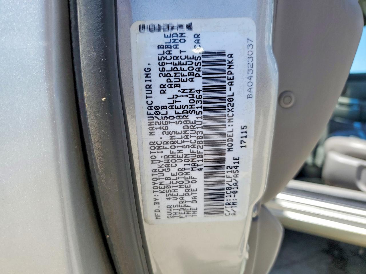 2001 TOYOTA AVALON