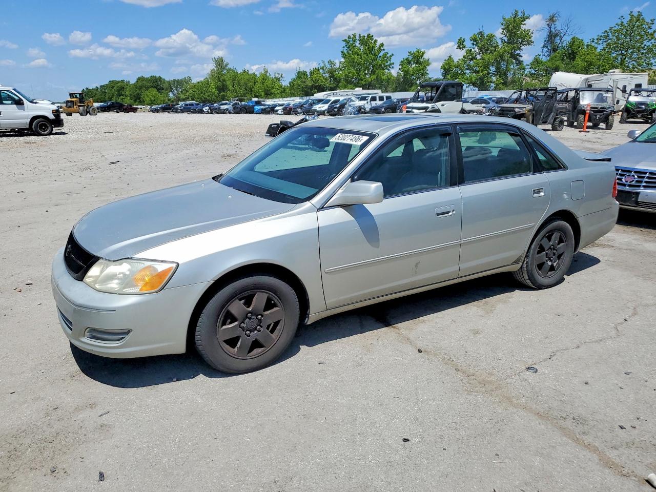 2001 TOYOTA AVALON