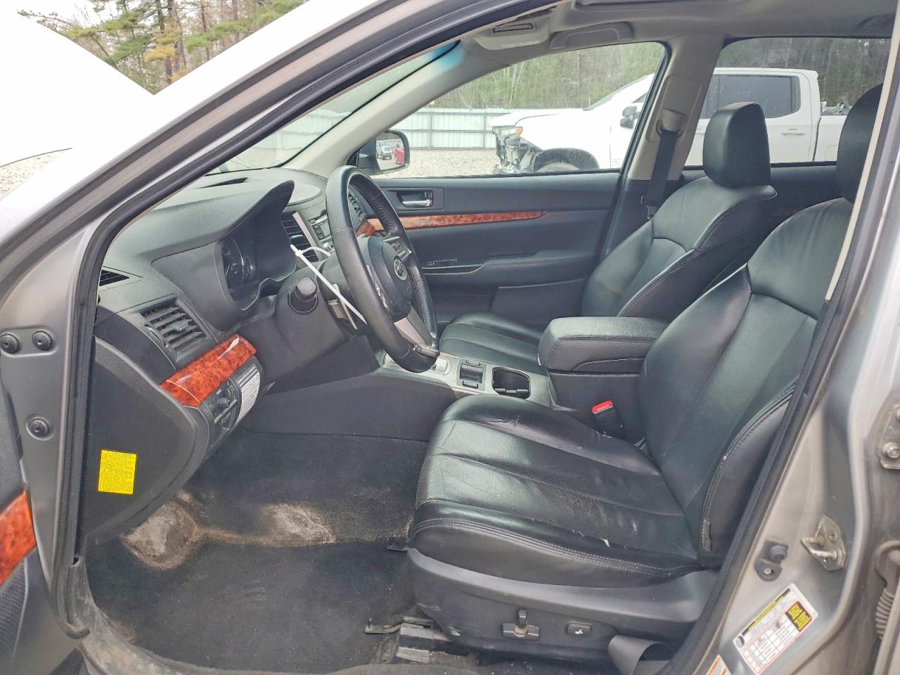 2011 SUBARU OUTBACK