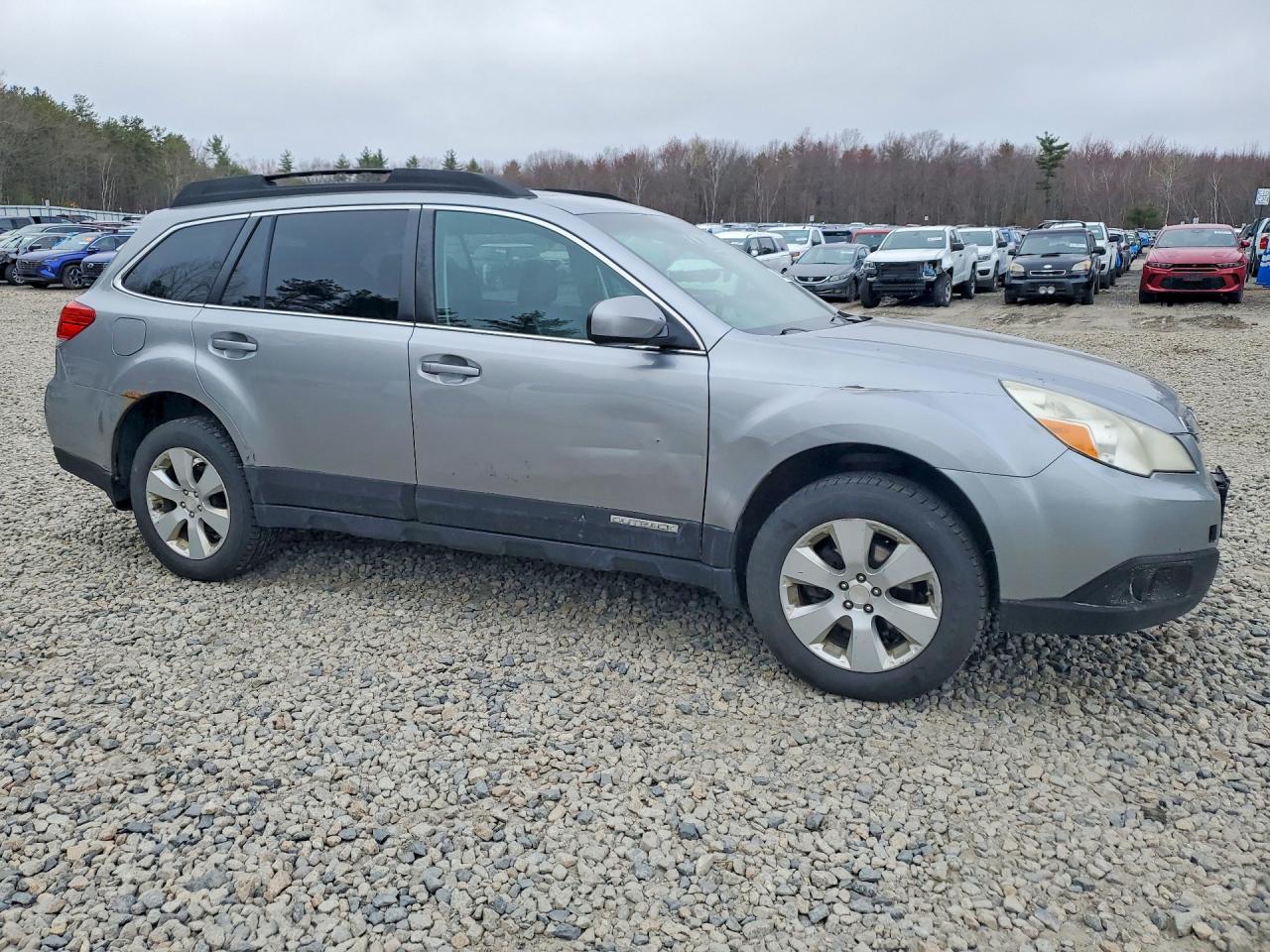 2011 SUBARU OUTBACK