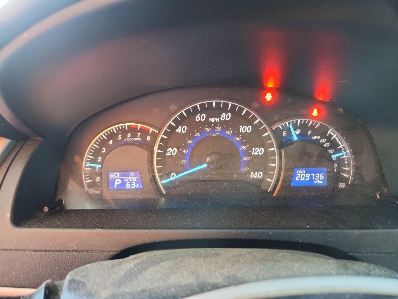 2014 TOYOTA CAMRY