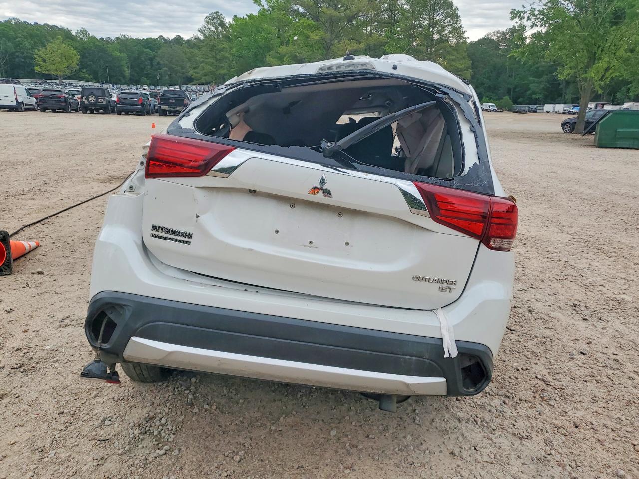 2016 MITSUBISHI OUTLANDER
