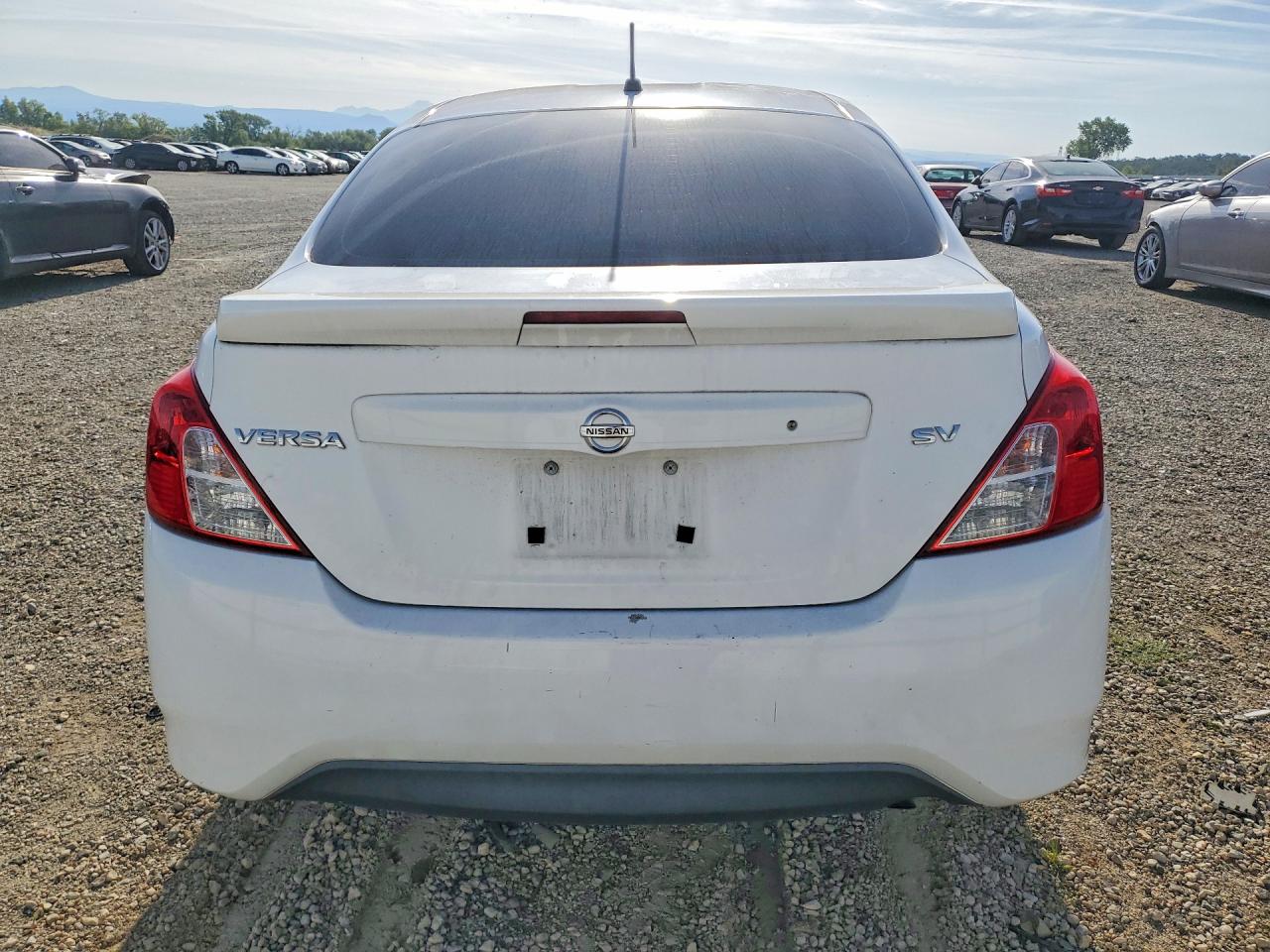 2018 NISSAN VERSA