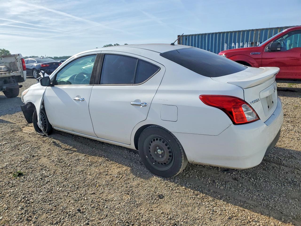 2018 NISSAN VERSA