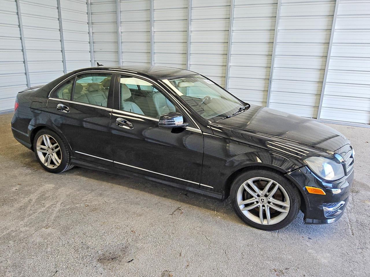2014 MERCEDES-BENZ C-CLASS