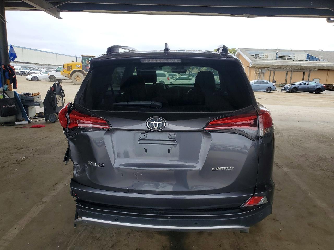 2018 TOYOTA RAV4
