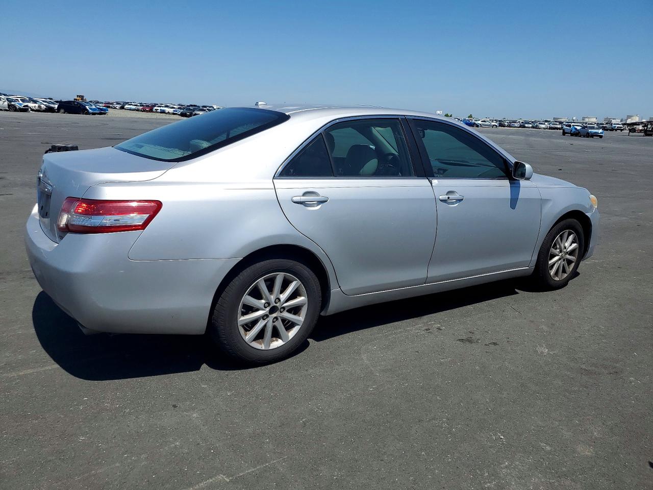 2011 TOYOTA CAMRY