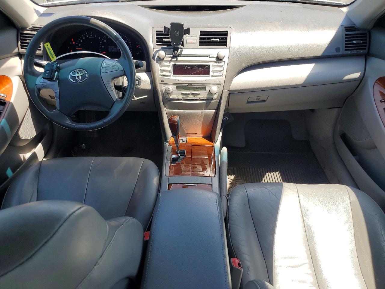 2011 TOYOTA CAMRY