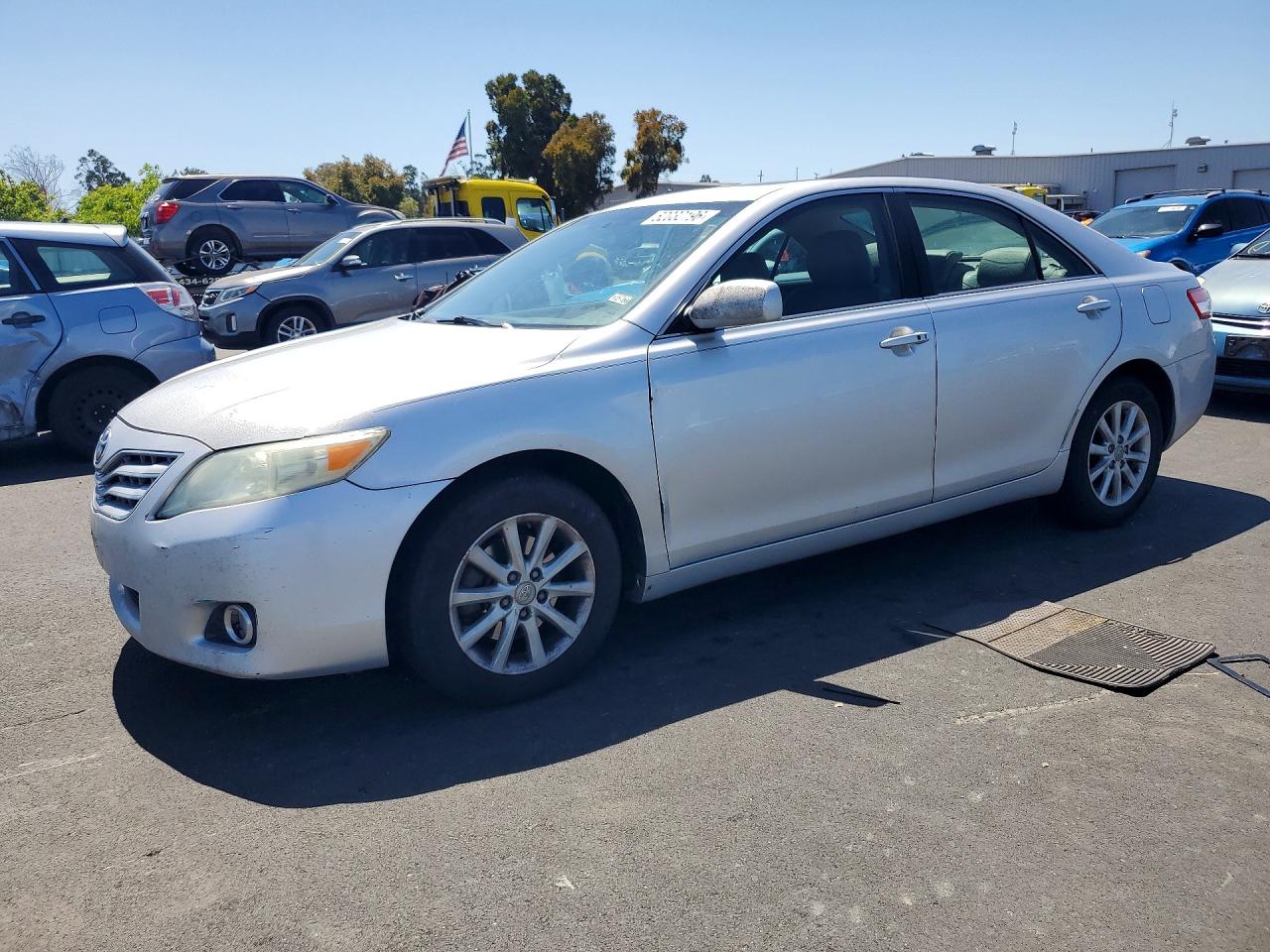 2011 TOYOTA CAMRY