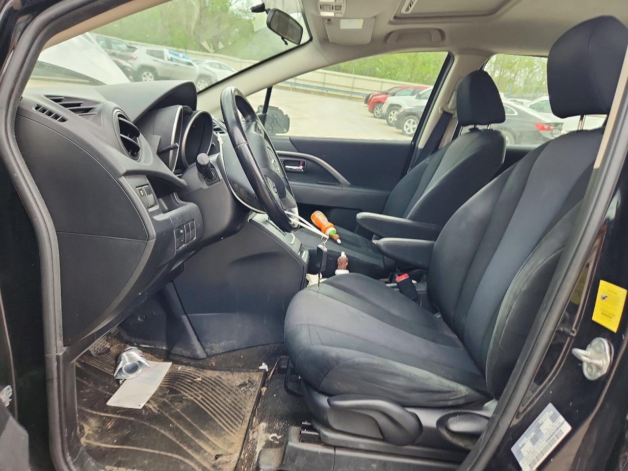 2013 MAZDA 5