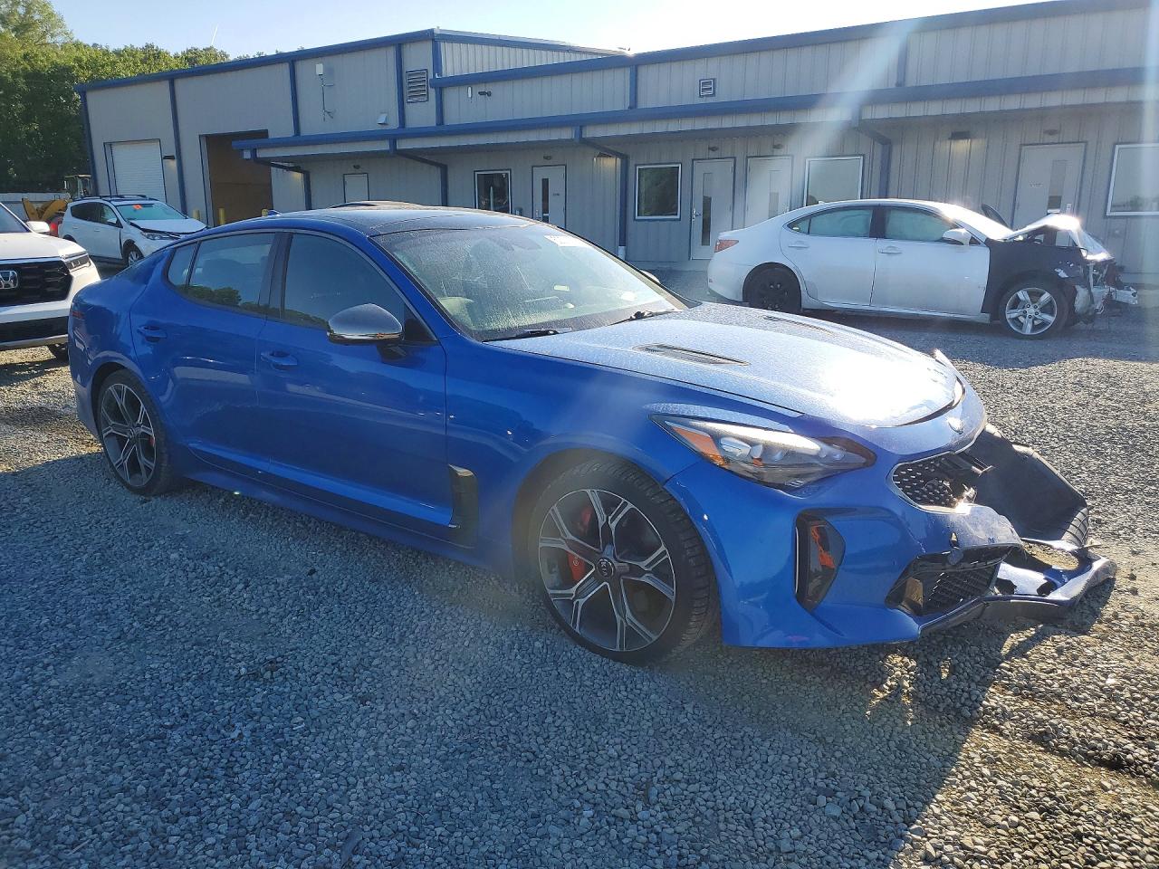 2019 KIA STINGER