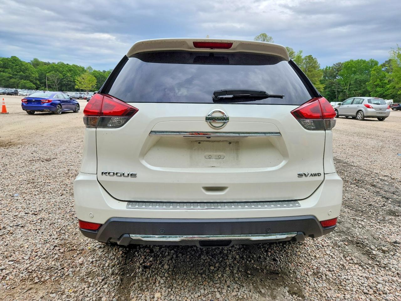2019 NISSAN ROGUE SV
