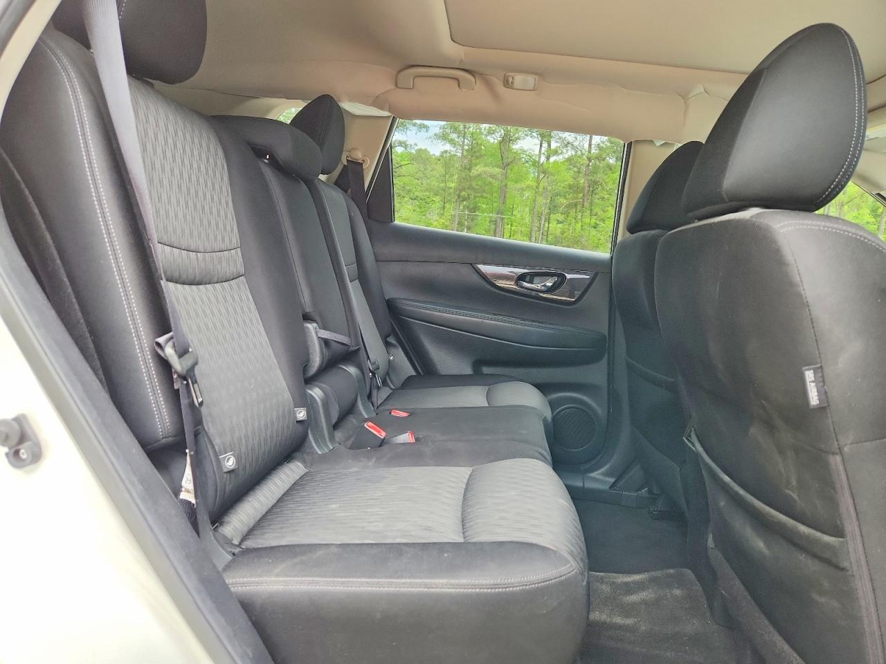 2019 NISSAN ROGUE SV