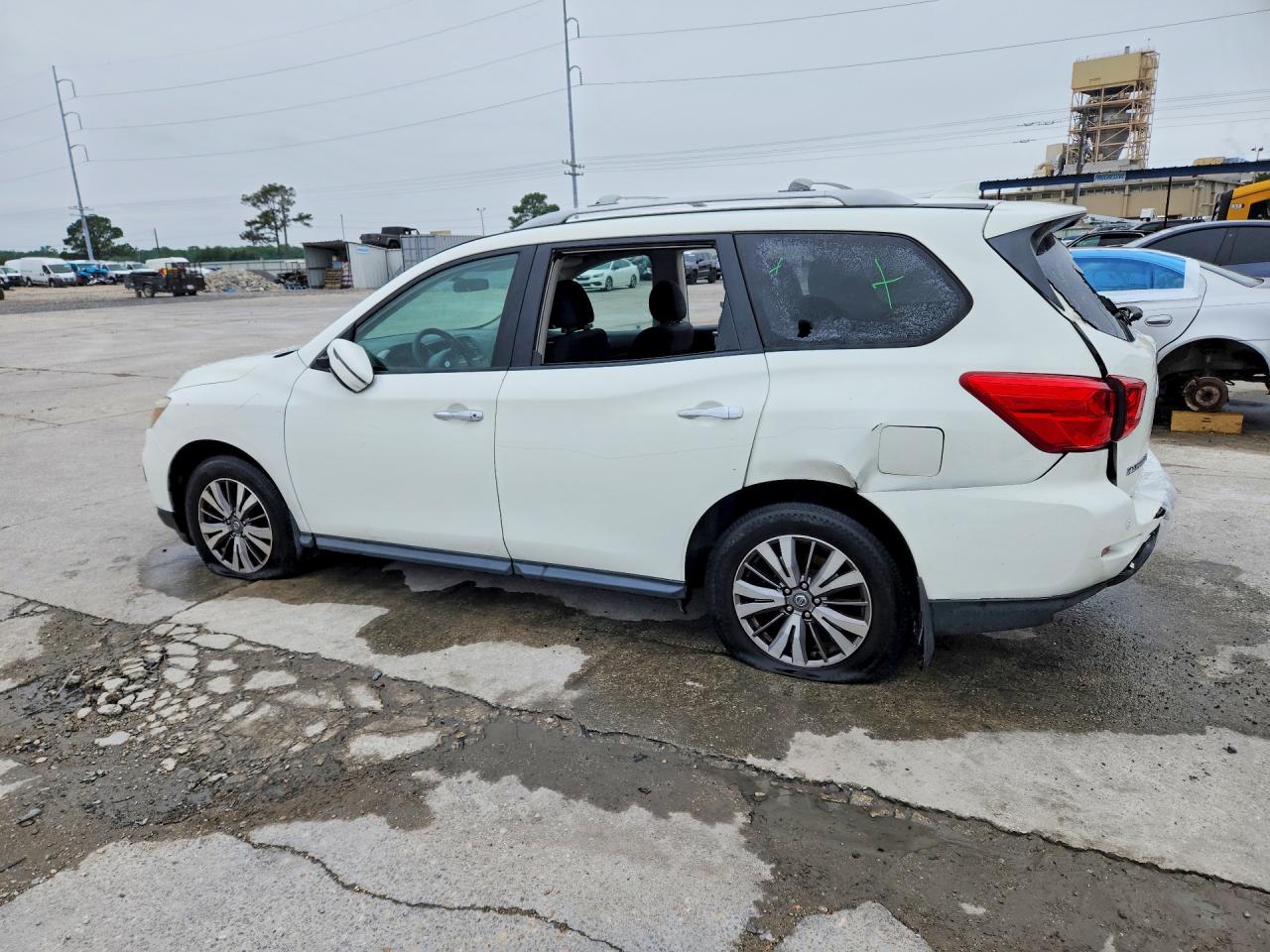 2019 NISSAN PATHFINDER