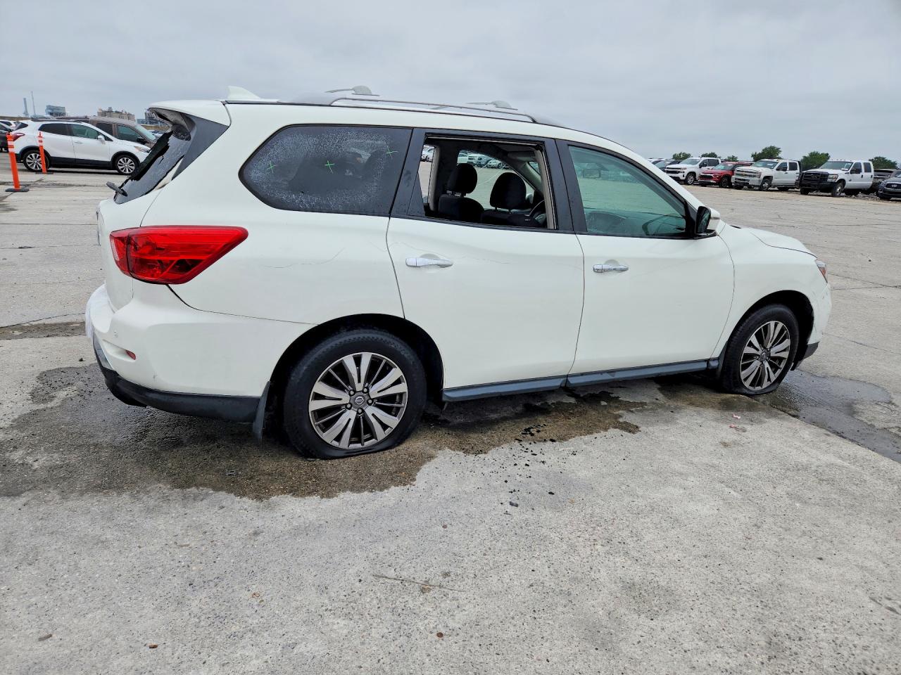2019 NISSAN PATHFINDER