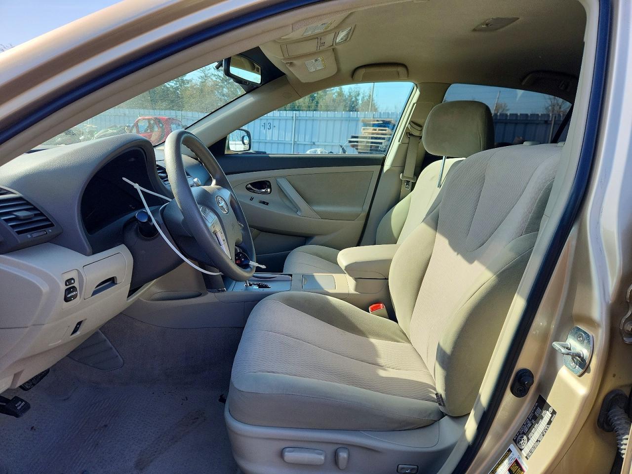 2011 TOYOTA CAMRY