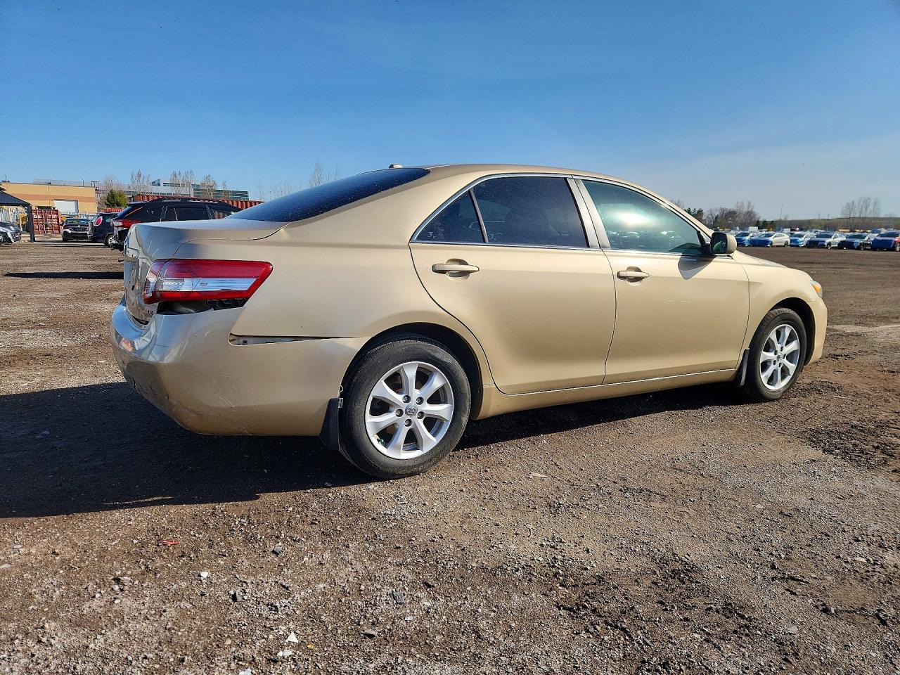 2011 TOYOTA CAMRY
