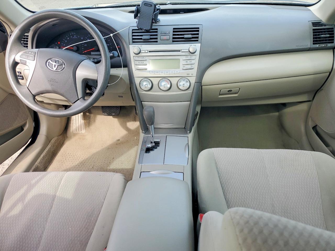 2010 TOYOTA CAMRY