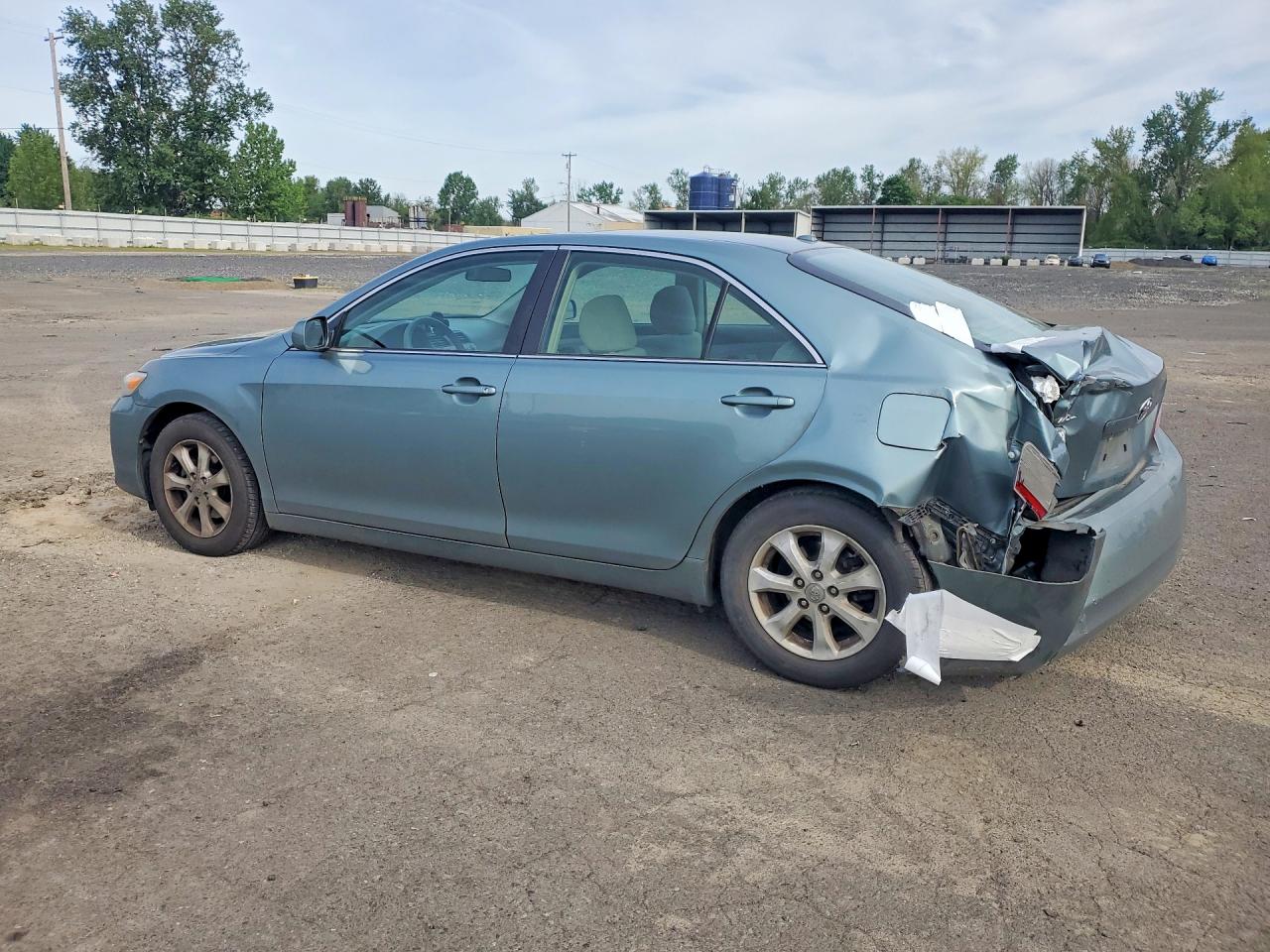 2010 TOYOTA CAMRY