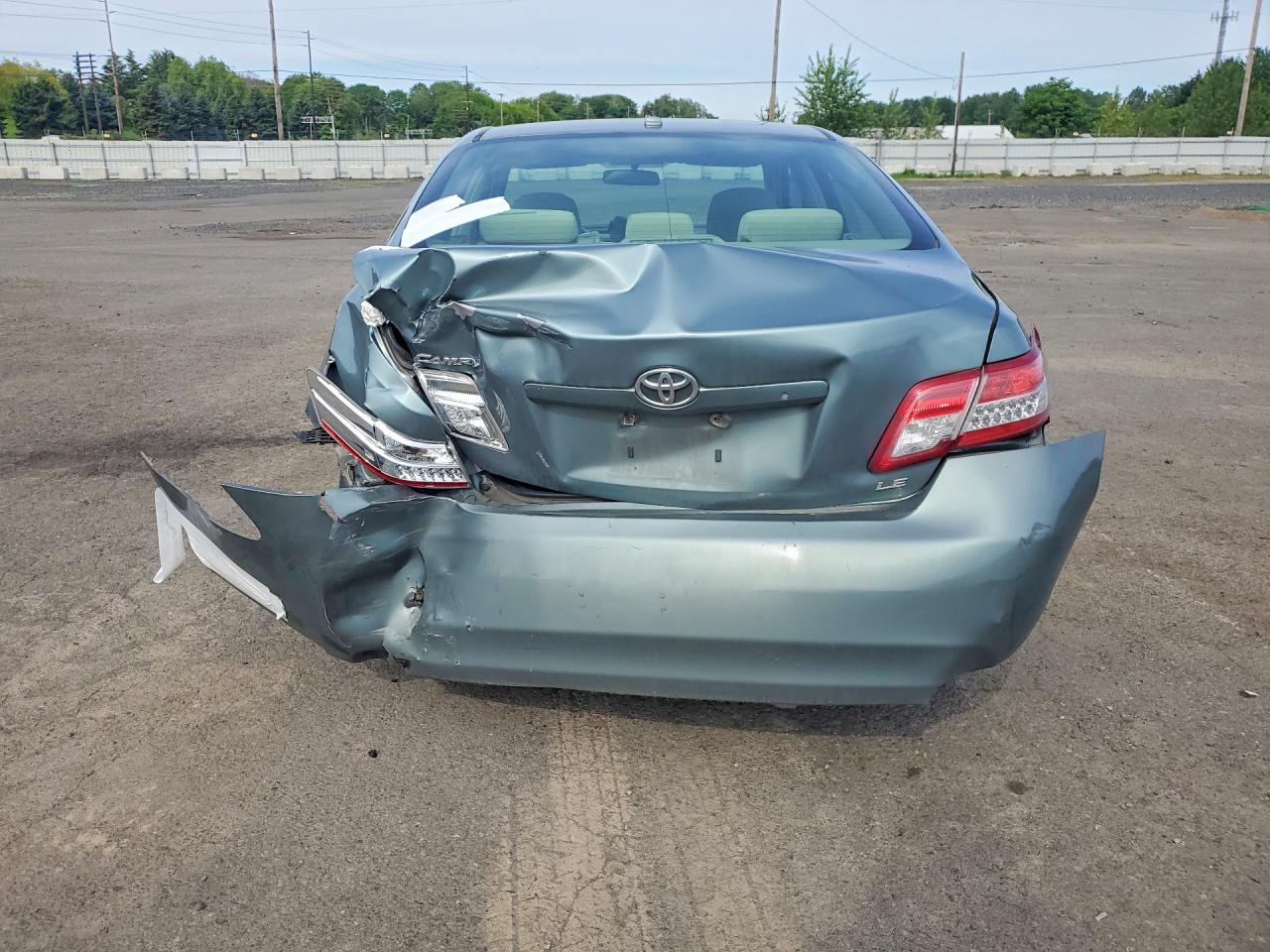 2010 TOYOTA CAMRY