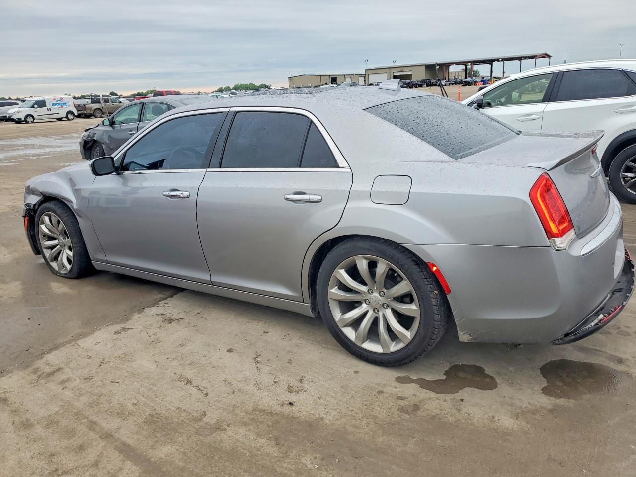 2018 CHRYSLER 300
