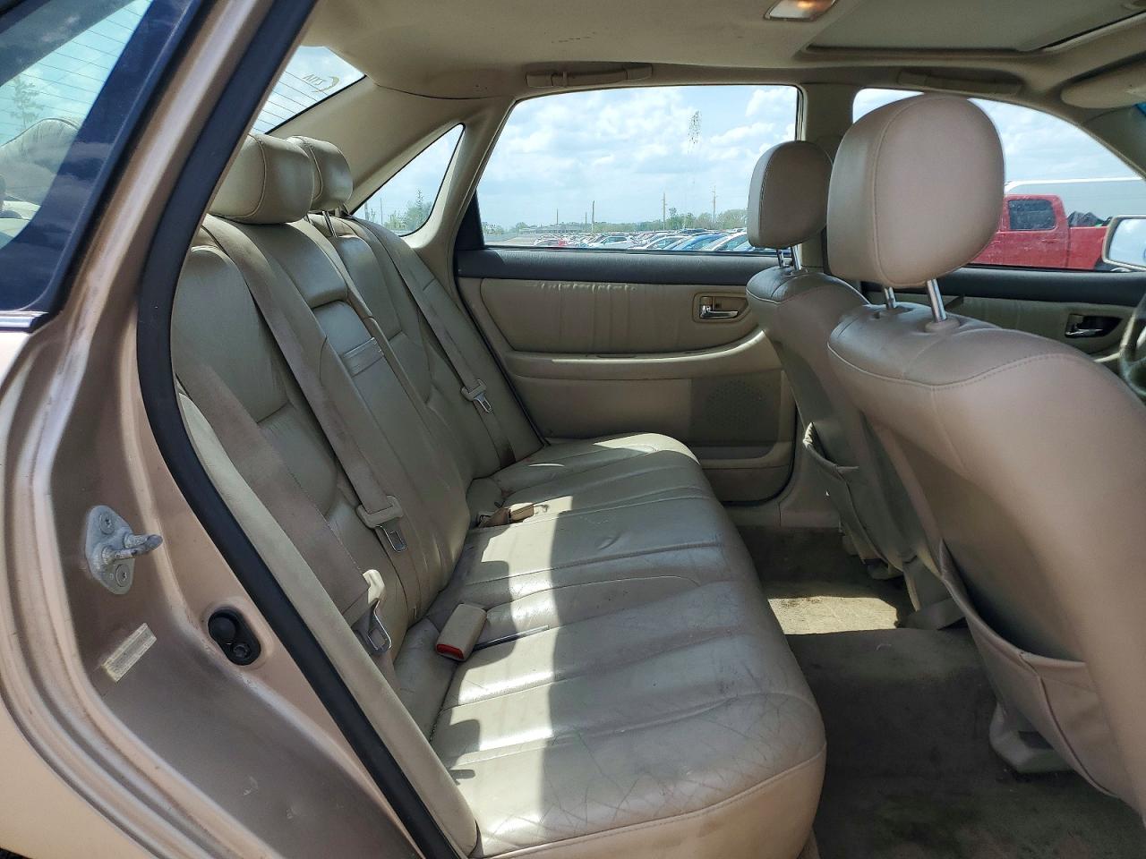 2001 TOYOTA AVALON