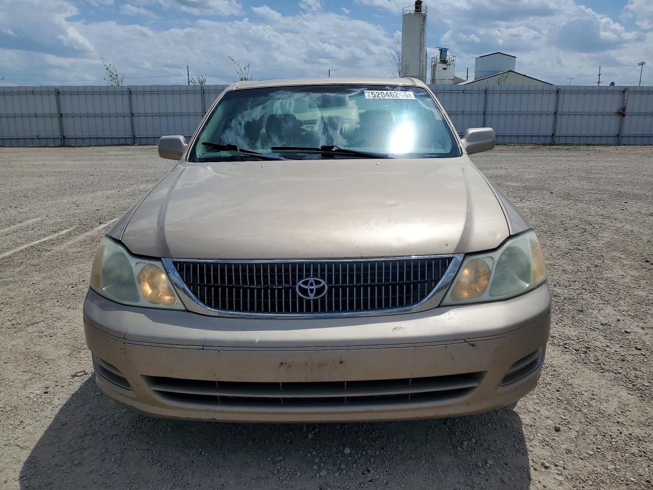 2001 TOYOTA AVALON
