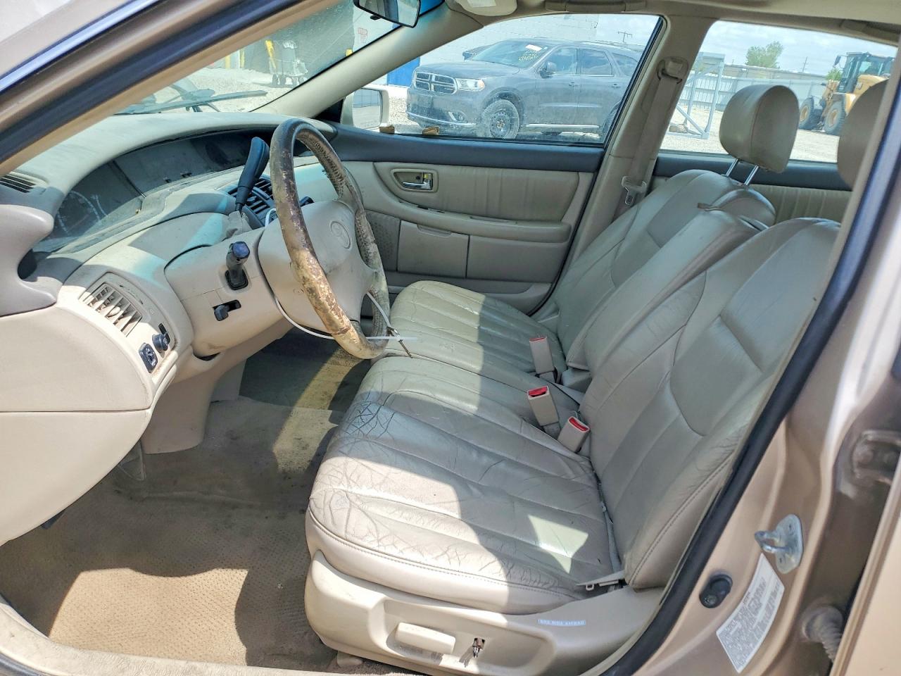 2001 TOYOTA AVALON