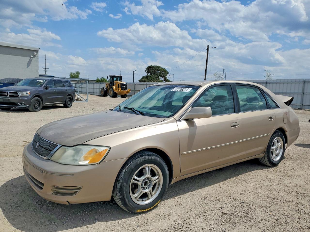 2001 TOYOTA AVALON