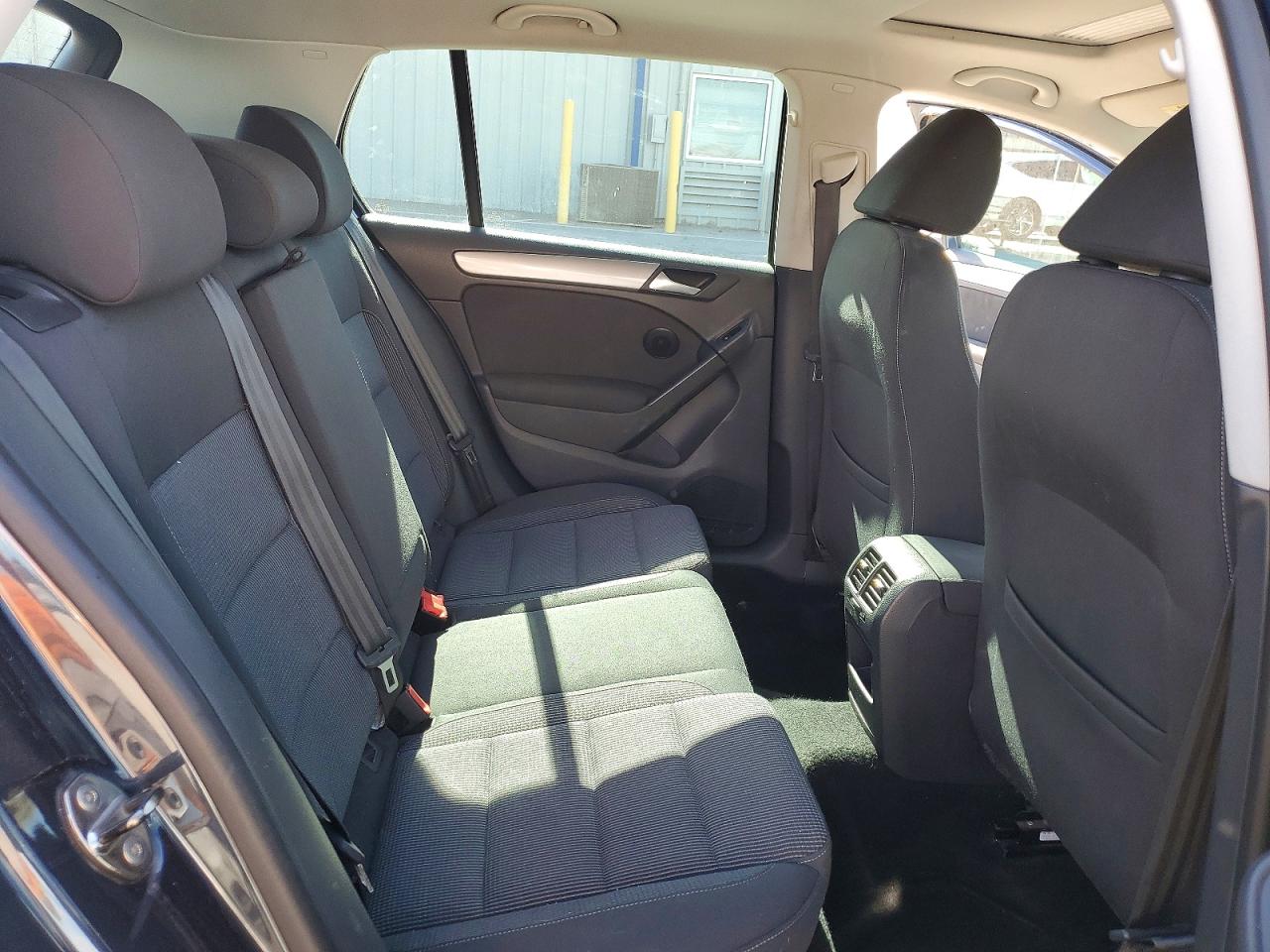 2012 VOLKSWAGEN GOLF