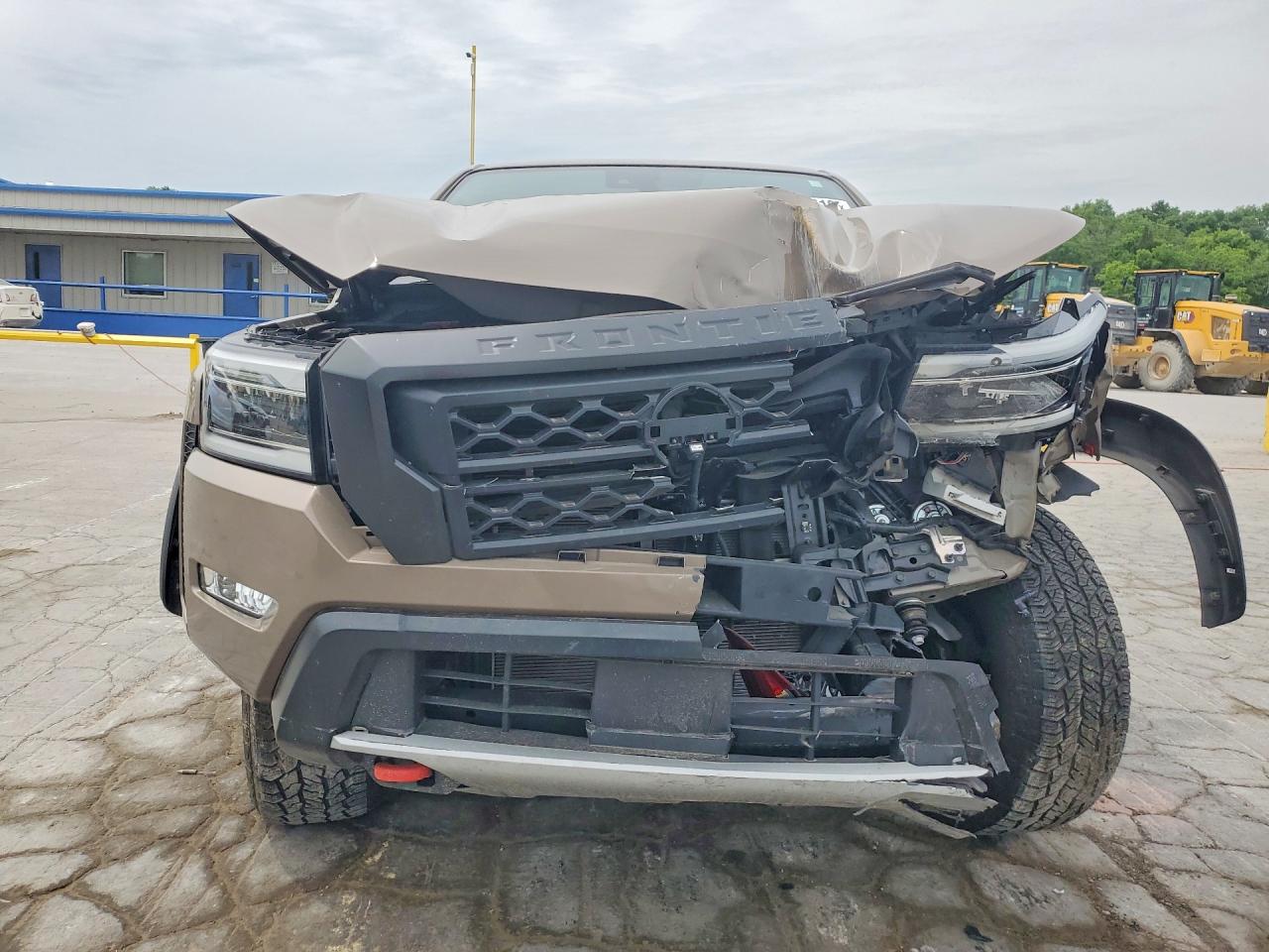 2023 NISSAN FRONTIER