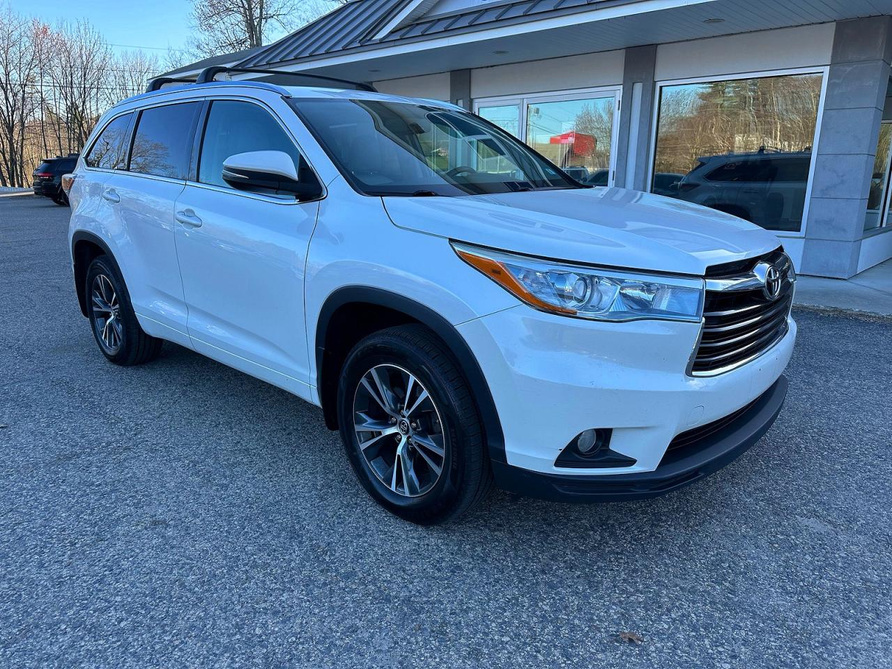 2016 TOYOTA HIGHLANDER