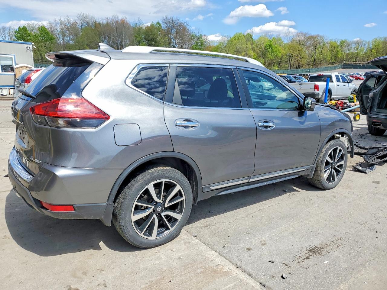 2019 NISSAN ROGUE