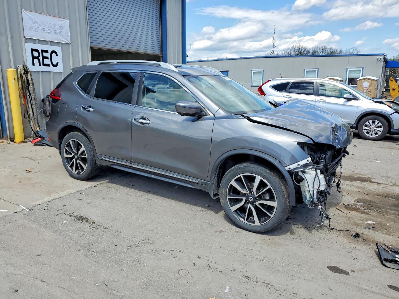 2019 NISSAN ROGUE