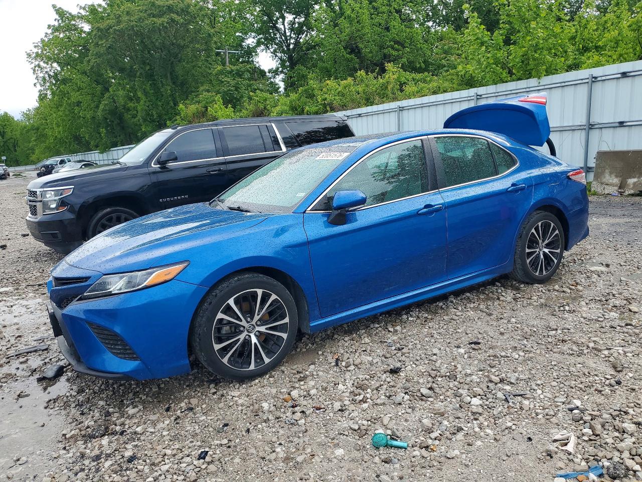 2018 TOYOTA CAMRY