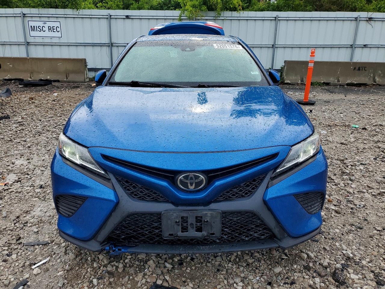 2018 TOYOTA CAMRY