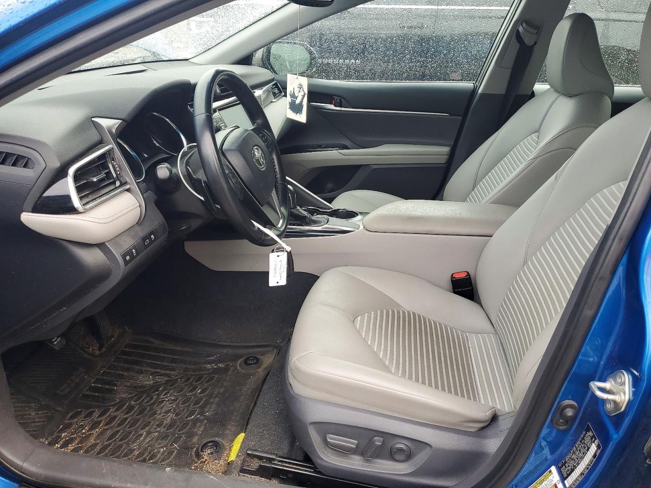 2018 TOYOTA CAMRY