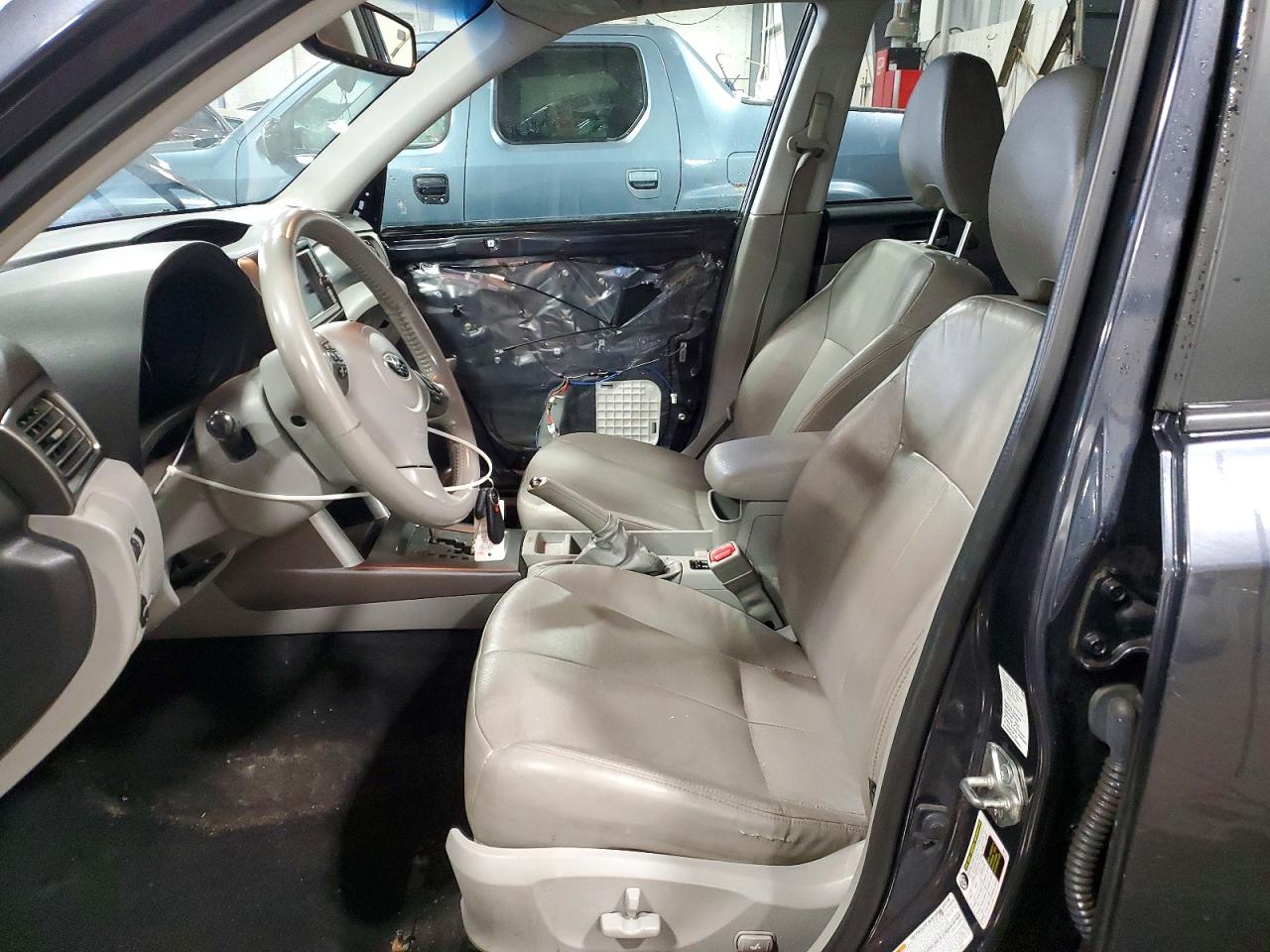 2011 SUBARU FORESTER